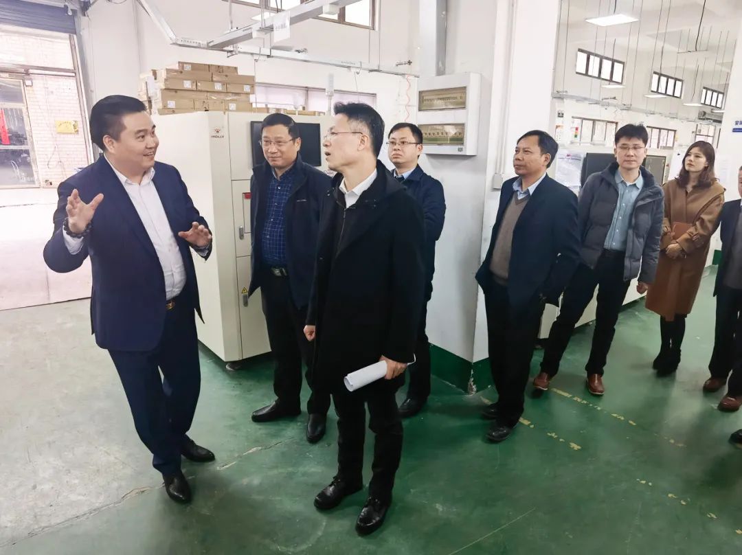 松江區紀委書(shū)記竺曉忠一行赴上海赫立考察(圖4) 松江區紀委書(shū)記竺曉忠一行赴上海赫立考察(圖4)